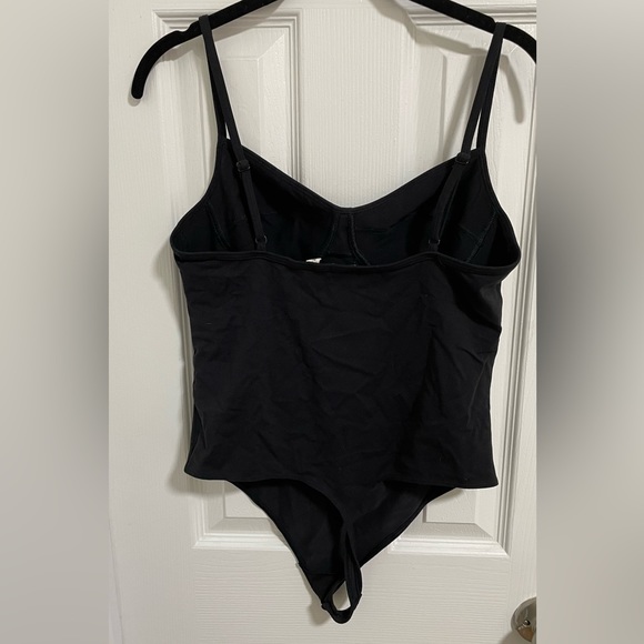 ARITZIA Wilfred Free Wherever black bodysuit - Picture 6 of 8